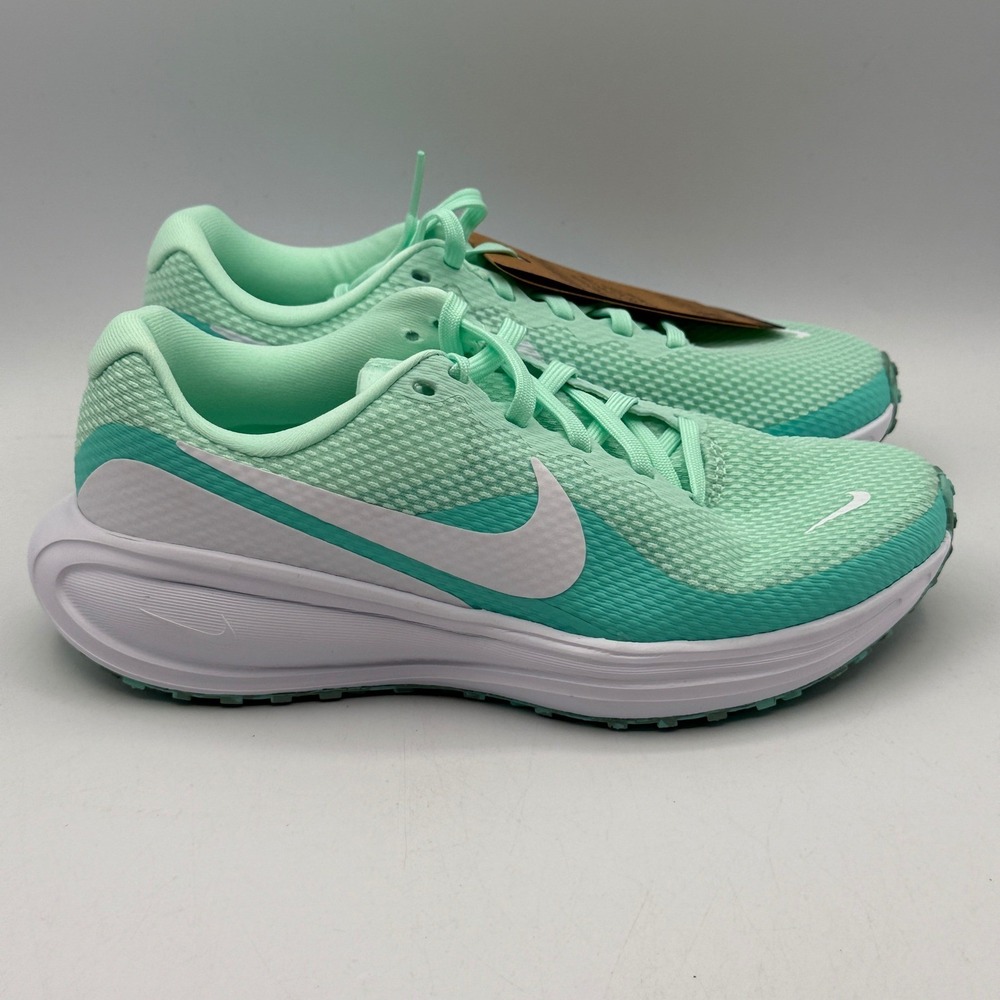 Nike Revolution 8 Running Shoes Womens Size 6 Mint Foam Bleached Turq HJ8485-300